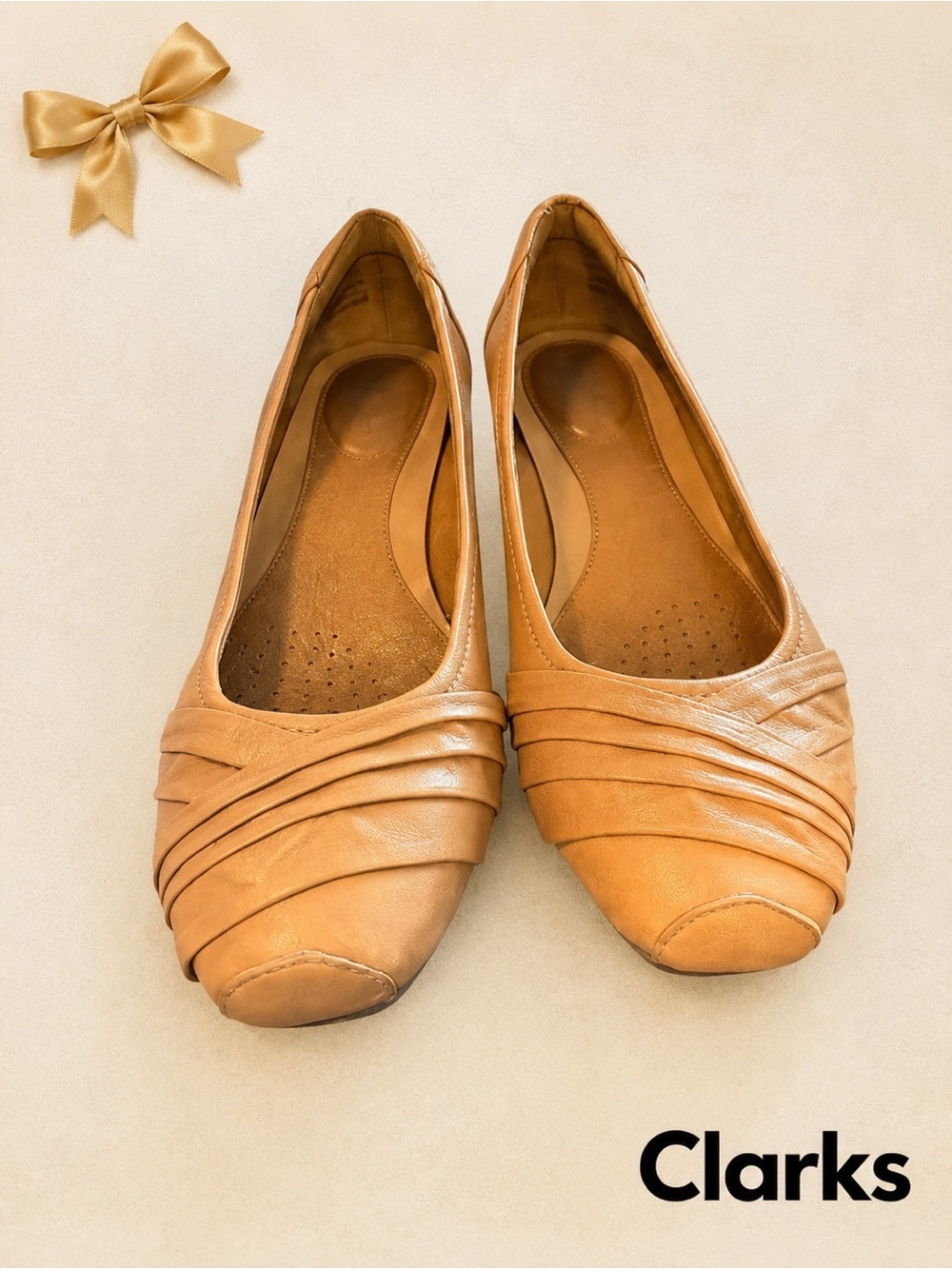 Clarks Artisan Beige Leather Wedge Heel Shoes Size 5.5